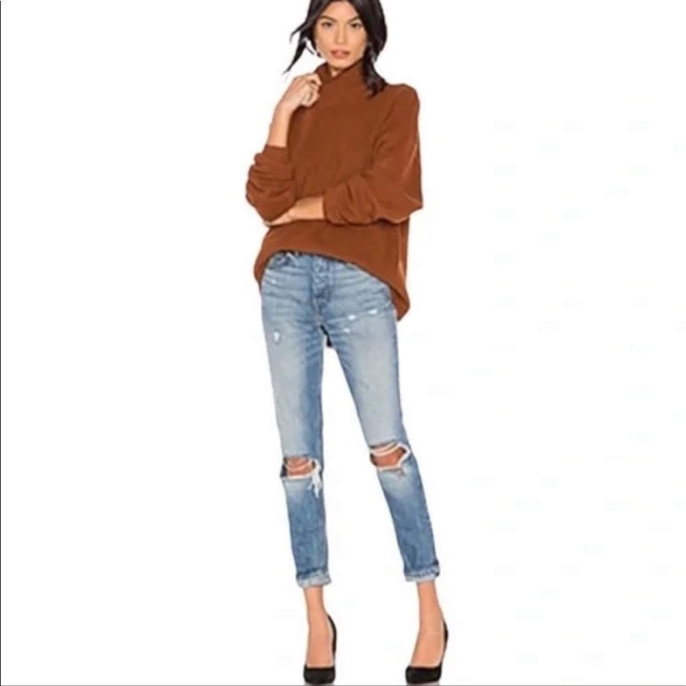 Free People slightly structured tunic sweater. Size small. Coffee color.